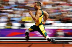 Ming重返赛场，重要助攻首场状态出色，巴黎圣日耳曼观众沸腾！赛场气氛高涨