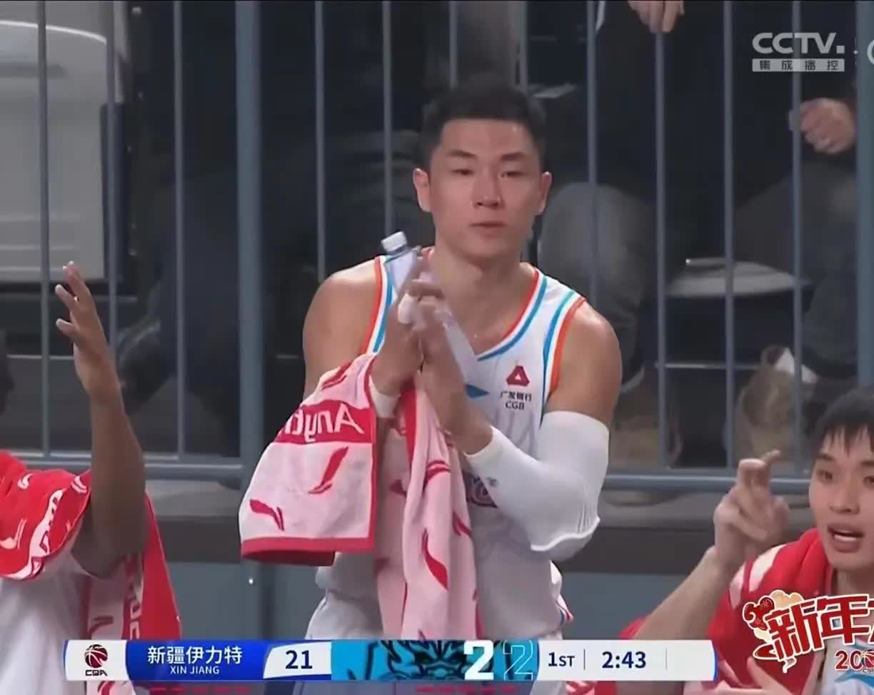 山东队关键时刻致胜，稳坐积分榜第一的简单介绍